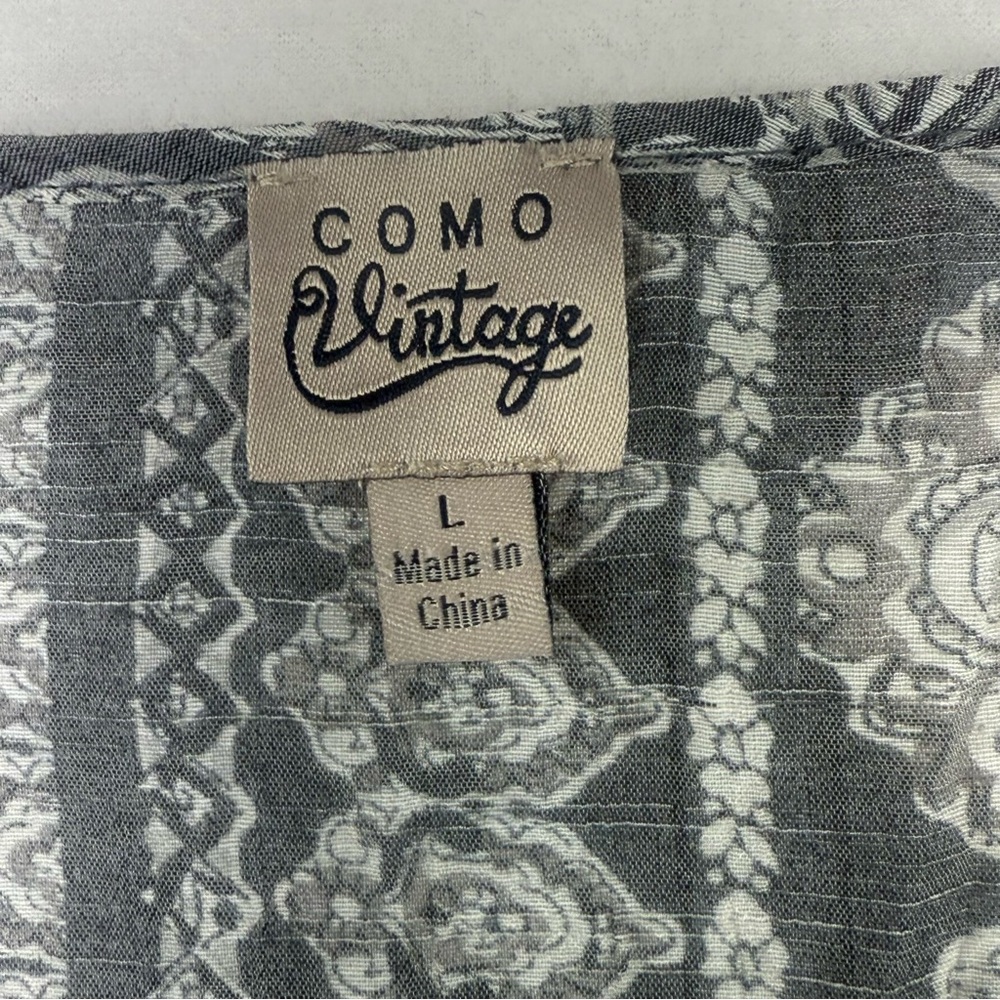 Como Vintage Gray and White floral paisley women’s Blouse Size L - Picture 2 of 10